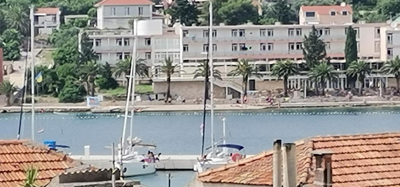 Marina Apartment End Rooms Vela Luka Dış mekan fotoğraf