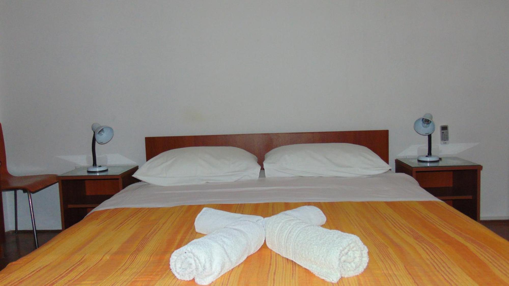 Marina Apartment End Rooms Vela Luka Oda fotoğraf