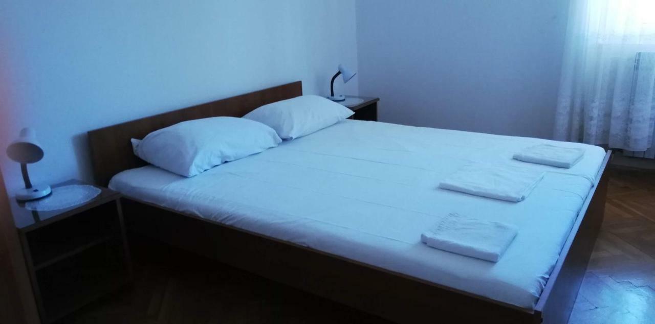 Marina Apartment End Rooms Vela Luka Dış mekan fotoğraf